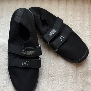 Notorious LIFT Men's Black Athletic Shoes